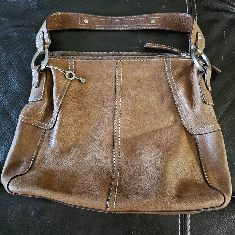 Fossil purse